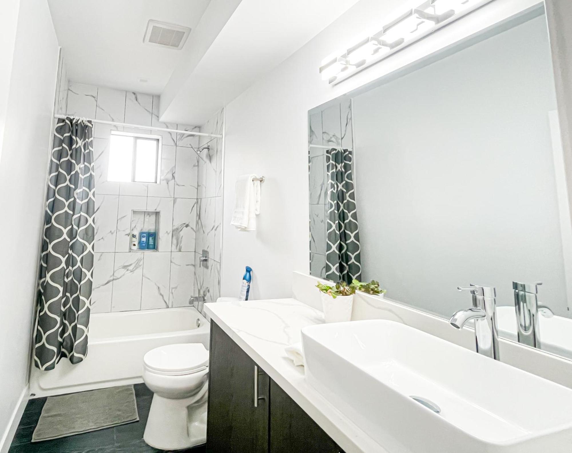 Stylish 4br Townhouse In Mid - Cr2-c2 Сasa de vacaciones