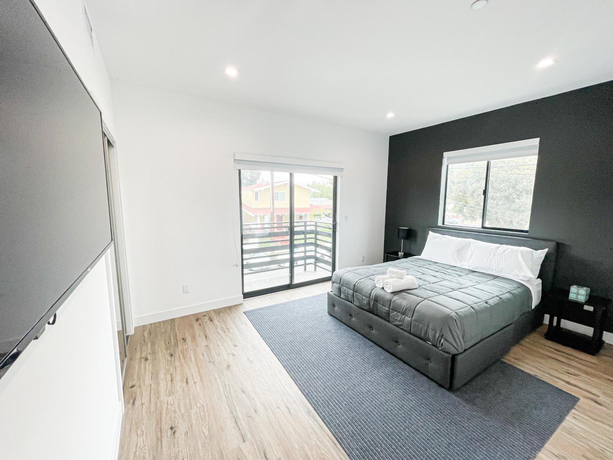 Stylish 4br Townhouse In Mid - Cr2-c2 Сasa de vacaciones *