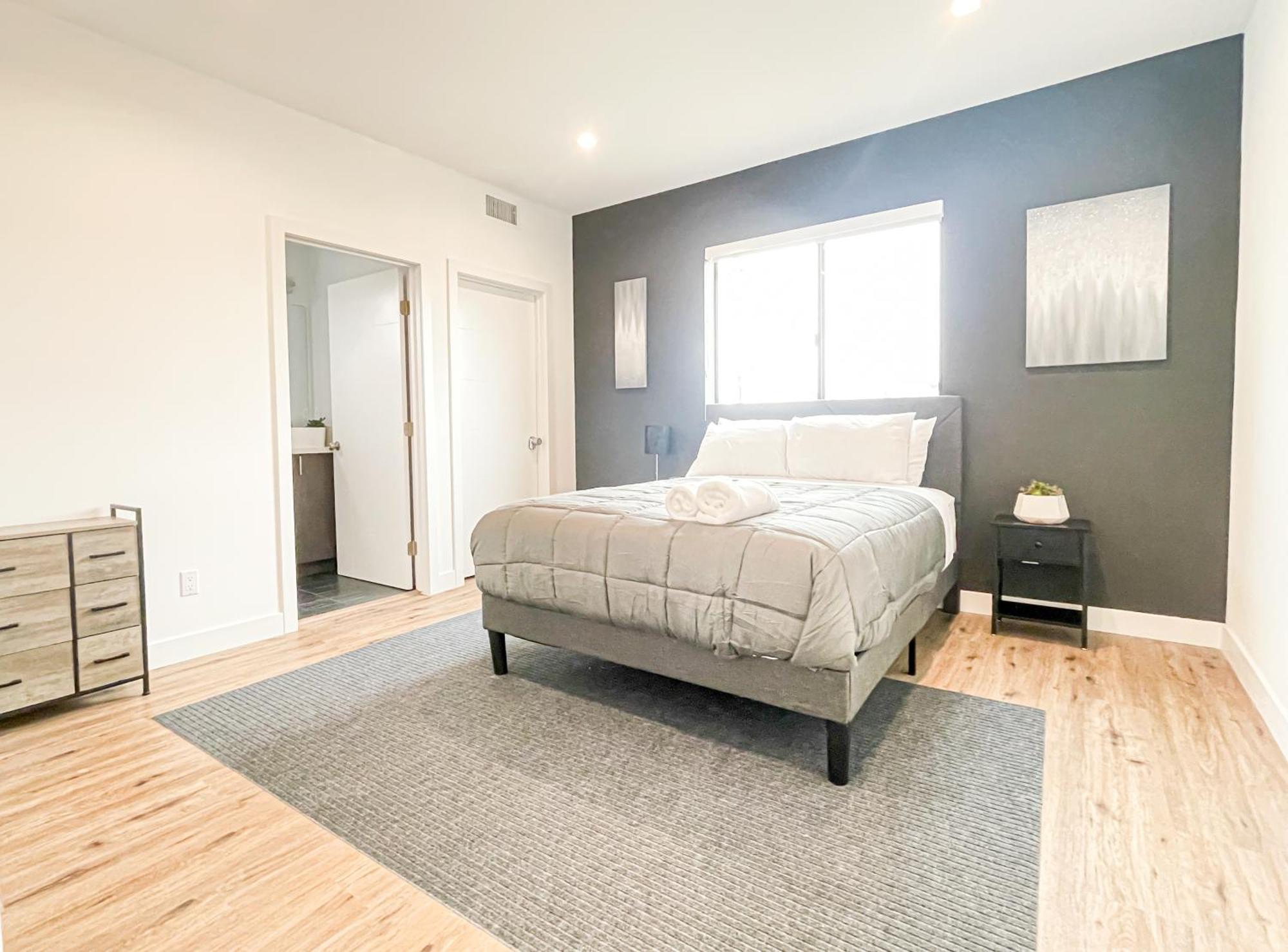 Stylish 4br Townhouse In Mid - Cr2-c2 Los Ángeles